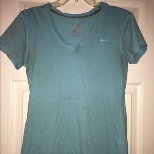 Nike DriFit Sky Blue Tee Size Small